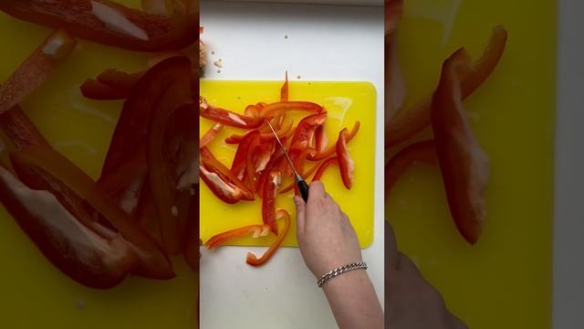 Фунчоза с овощами и индейкой в соевом соусе #готовимдома #овощи #ужин #рецепты #индейка #пп #готовк смотреть онлайн