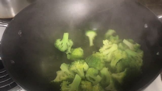 BEEF BROCCOLI WITH OYSTER SAUCE/HOW TO COOK BEEF BROCCOLI WITH OYSTER SAUCE смотреть онлайн