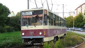 Трамвай Екатеринбурга Tatra T6B5SU №369 следует по маршруту №20