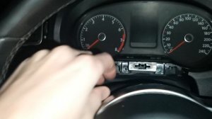 Фольксваген поло снятие приборной панели за минуту