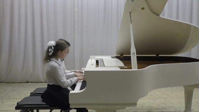 К.Черни "Романс", "Молдавеняска" обр. И. Кочуговой. Исполняют Онофрийчук Е., Мельников В. Ханымей смотреть онлайн