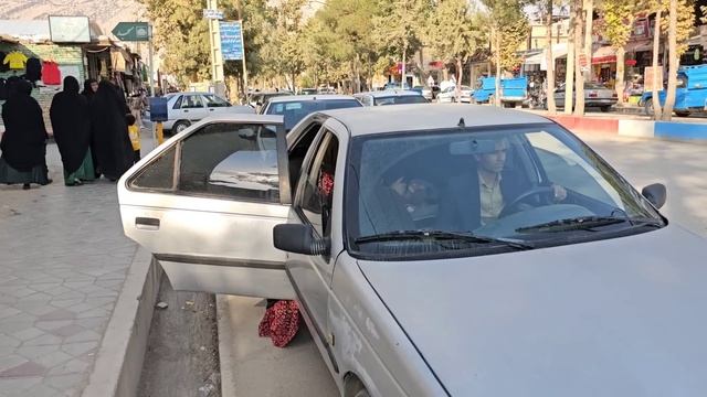 Ali's Help And Support To Parisa In Buying The Items She Needs / Nomadic Life Documentary