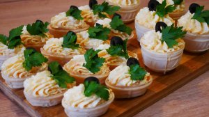 Закуска в тарталетках с икрой мойвы Закуска на НОВЫЙ ГОД