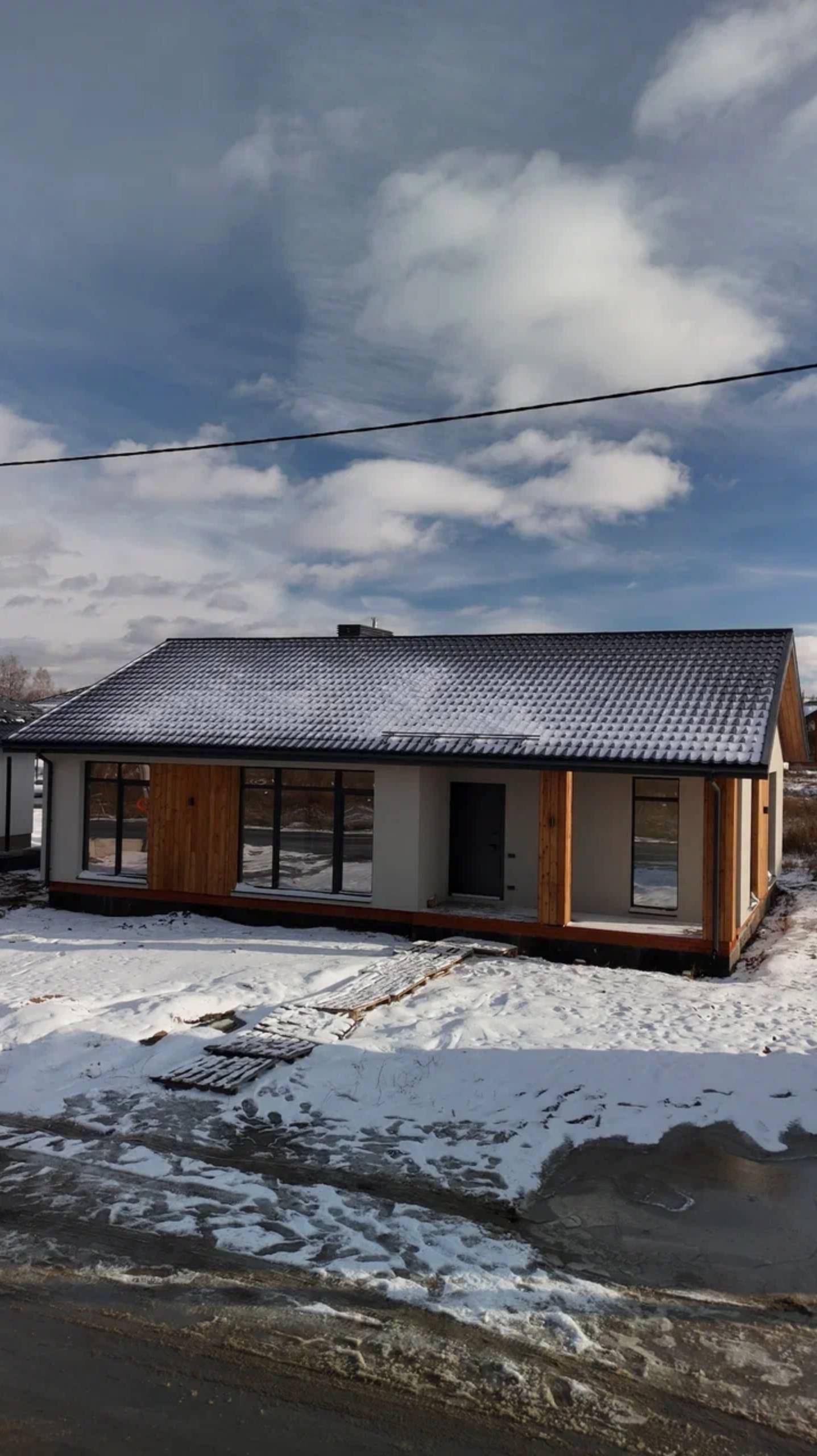 ОДНОЭТАЖНЫЙ ДОМ С ТРЕМЯ СПАЛЬНЯМИ. ДОМ В СКАНДИНАВСКОМ СТИЛЕ. смотреть онлайн