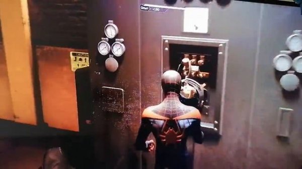 Майлз моралес серия #4 грабёж тео