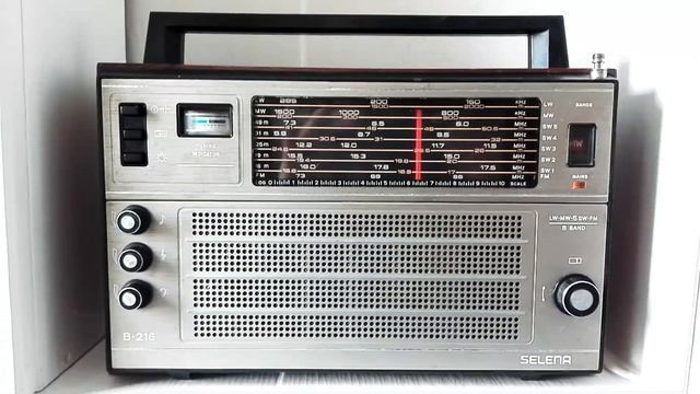 SELENA B-216 & TRT ÇUKUROVA RADYOSU MERSIN KAZANLI VERICI ISTASYONU MW BAND 630 KHZ BÖYLE KAPANIYOR смотреть онлайн