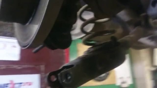 Жуткий скрип задней подвески!Плавающий сайлентблок Ssang Yong Actyon New. смотреть онлайн