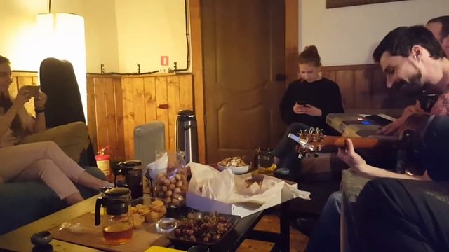 В голове голоса, белая полоса (Рома Раев, Алан Дзуцев) смотреть онлайн