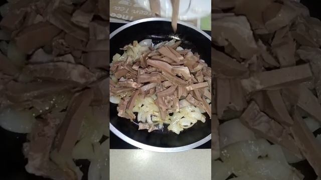 Рецепт свинного серця в сметанному соусі /Що приготувати з серця? смотреть онлайн