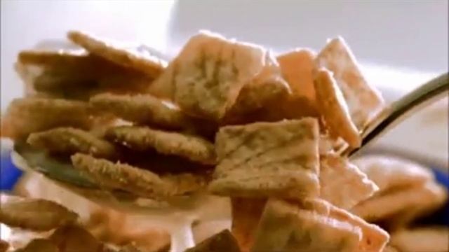 Cini Minis Holes & Strawberry Minis English 30s смотреть онлайн