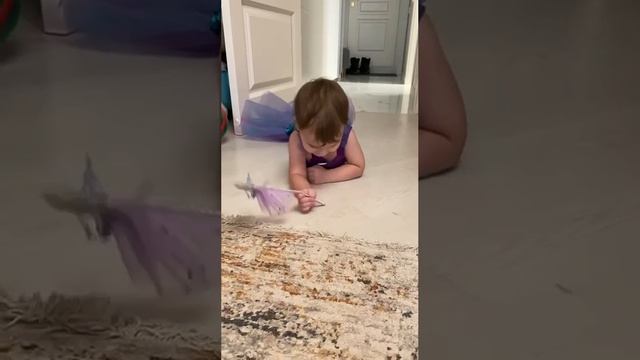 Роза Сябитова показала подросшую внучку в костюме русалки смотреть онлайн