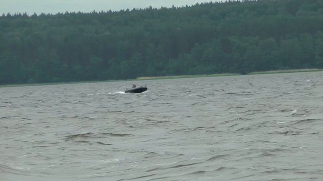 Флагман 350 L на волне смотреть онлайн