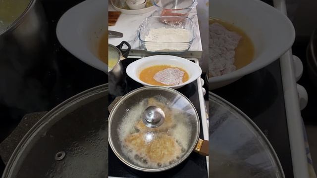 Куриные отбивные и пюре #cooking #food #recipe #shortsvideo #shortsvideo смотреть онлайн