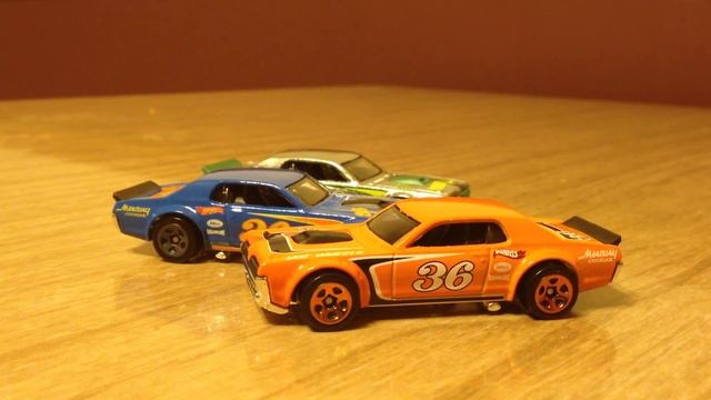 Hot Wheels 2015 Rerecolor Update - '68 Mercury Cougar смотреть онлайн