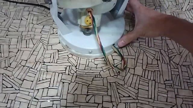 (Remake) 16" Standard Orbit Fan смотреть онлайн