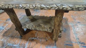 Журнальный столик под старину из массива дерева