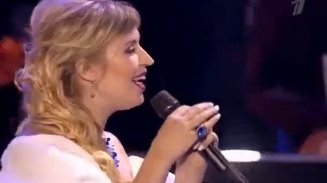 Петр Елфимов и Анастасия Чеважевская - Наши любимые смотреть онлайн