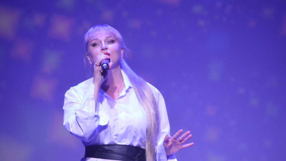 Галина Богодюк "Мои родители, вы - крылья за спиной!" (музыка и слова Ирины Скибиной) смотреть онлайн