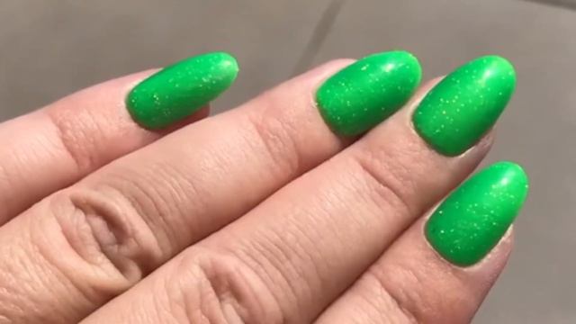 Neon Glitter Collection смотреть онлайн