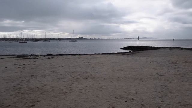 Eastern Beach Adventures | Dutchy смотреть онлайн