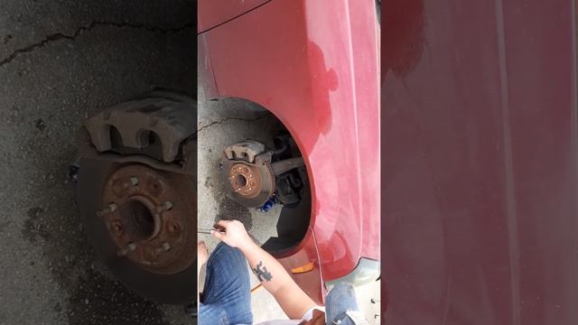 2004 Cadillac CTS Caliper locked up! Why? смотреть онлайн
