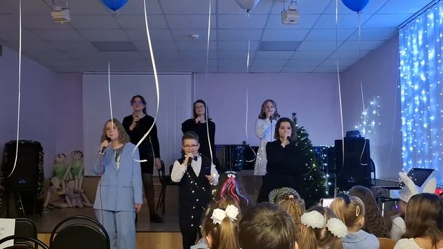 На танец, солист Иванов Тимофей смотреть онлайн