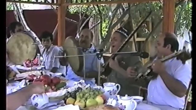 Bebokche - Nerio Aminov with his brother Avner & his 2 sons: Roshel & Emanuel Aminov смотреть онлайн