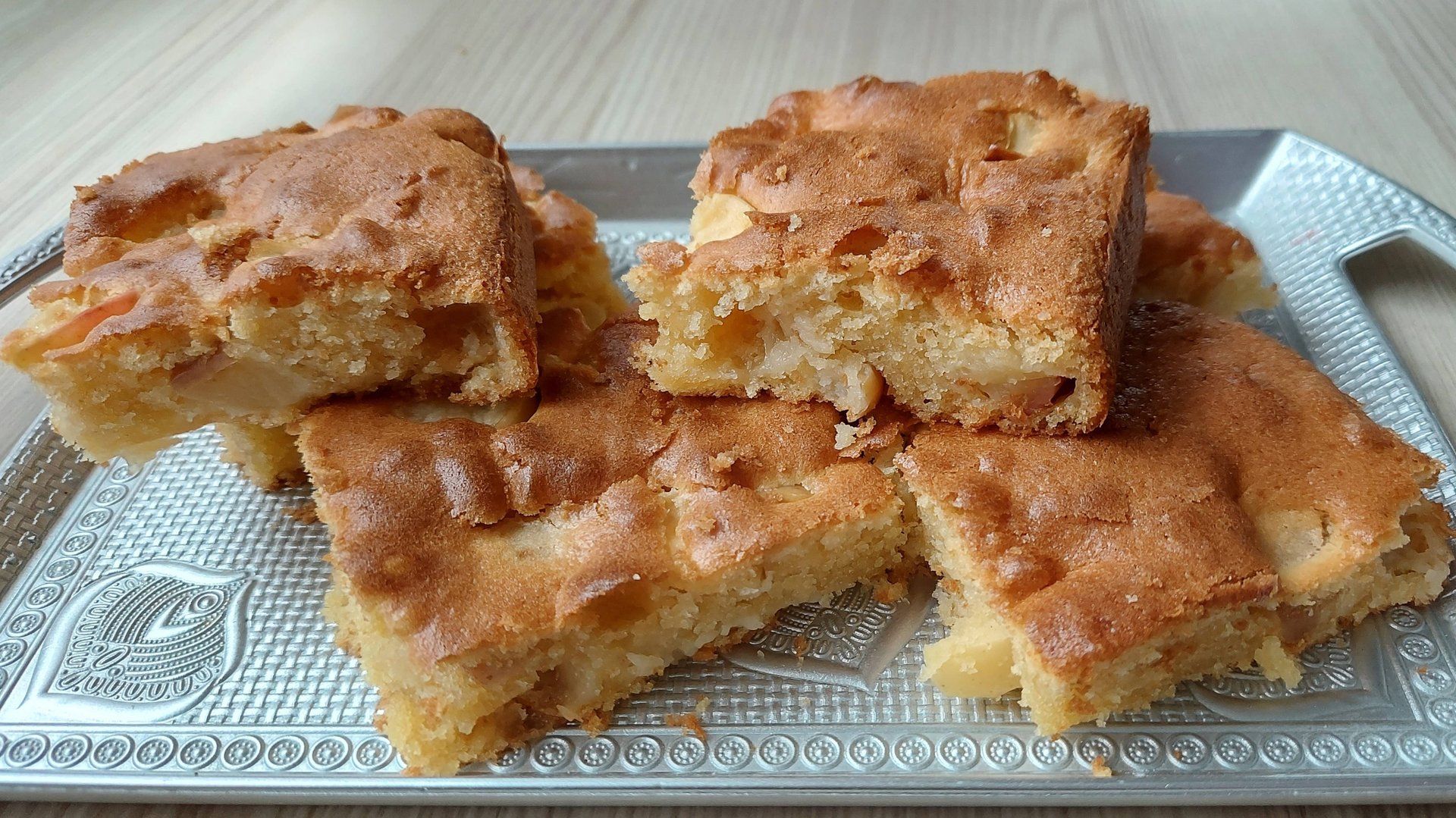 Мой любимый яблочный пирог-который получается всегда. Легкий рецепт пирога с яблоками. смотреть онлайн