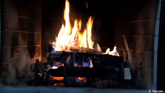 Огонь в камине Для релакса смотреть онлайн