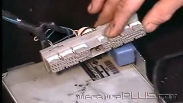 Computadora Nissan Tsuru 2004 En Adelante - Checando las alimentaciones en el conector 1 смотреть онлайн