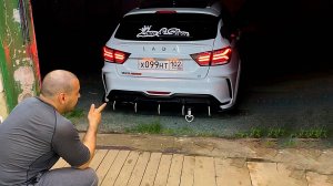 Установка фонарей Mercedes AMG на Lada Vesta. Фонари и крыша в темном глянце