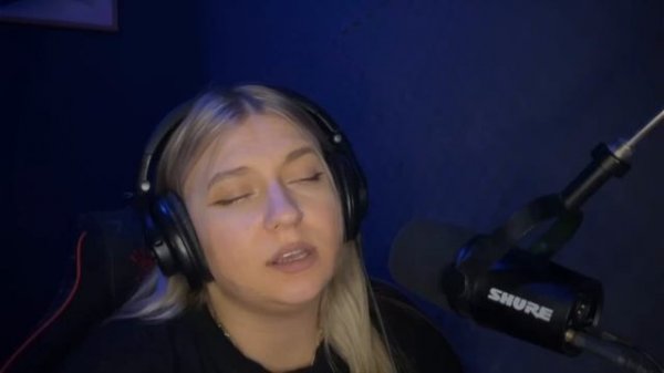 Жена лeжaлa в poддоме, а муж поехал с любoвницeй на море