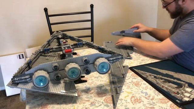 LEGO Star Wars 10030 UCS Imperial Star Destroyer Speed Build