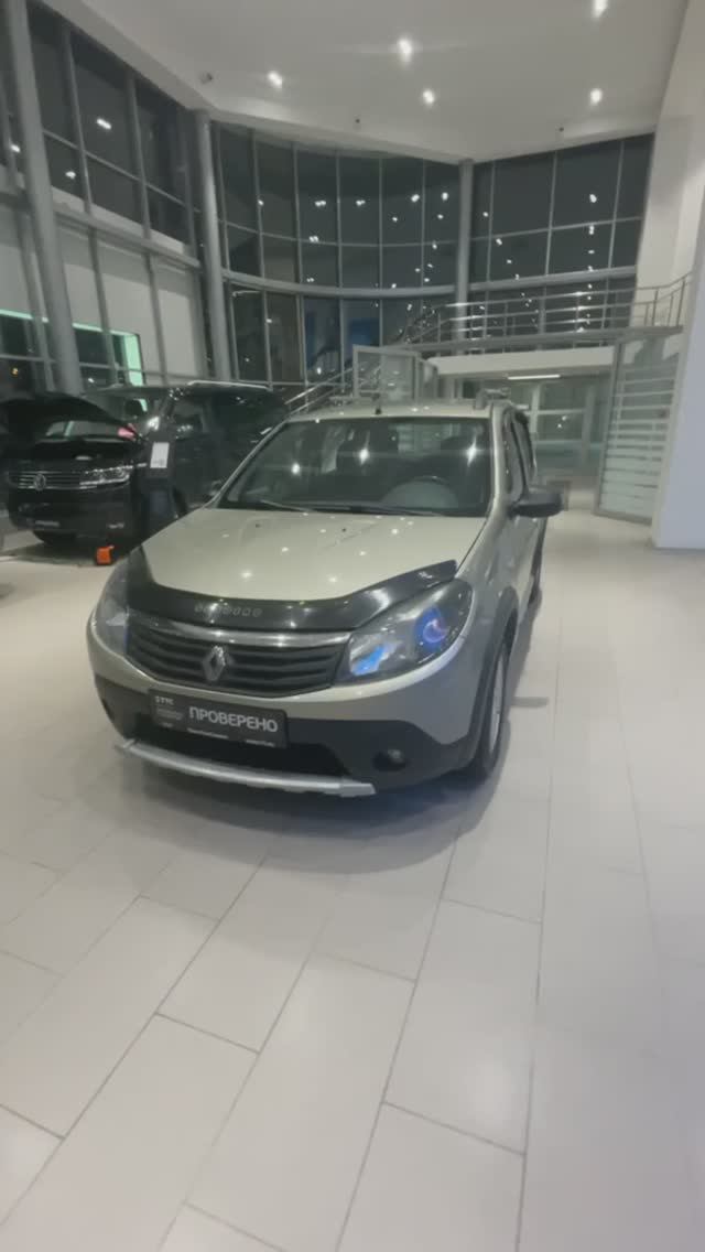 Renault Sandero Stepway '2013 смотреть онлайн