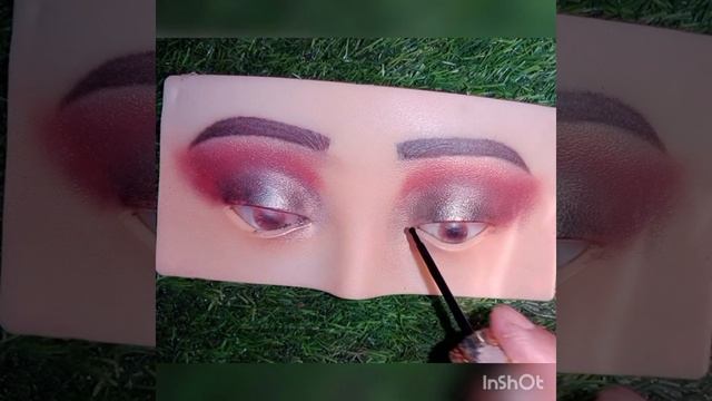 classic smokey glitter eye makeup tutorial🔥🔥 #kashi #smokeyeye #trending @remedieswithemaan225 смотреть онлайн