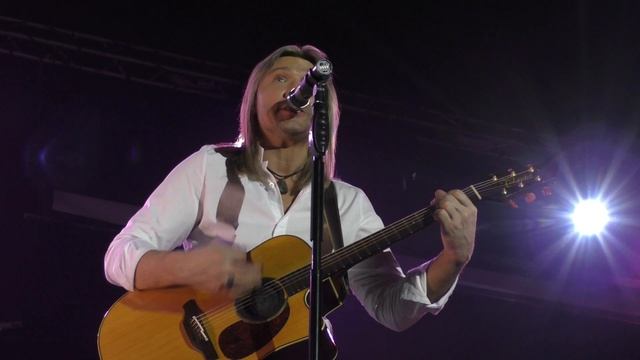 Пётр Елфимов - Просто лети (акустический концерт 15.02.2023) Petr Elfimov - Just fly смотреть онлайн