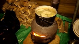 советская палатка / испытываю в дождь )