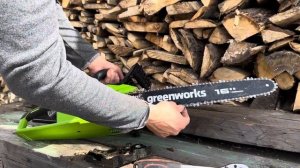 обзор на пилу, Цепная пила аккумуляторная Greenworks 40V, бесщеточный двигатель 1,8 КВт