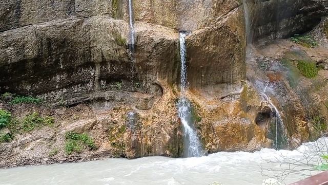 Кабардино-Балкария. Чегемские водопады.22.06.23. смотреть онлайн