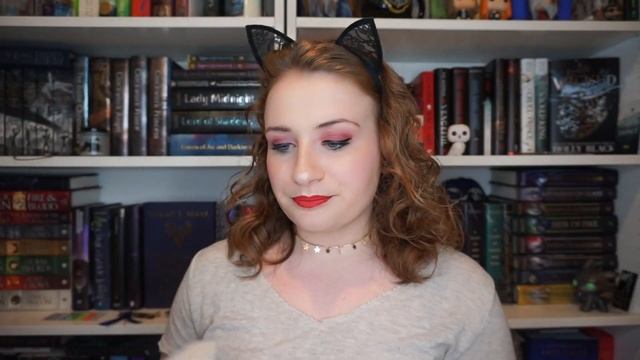 24 BOOKS THAT SHAPED ME AS A READER | Birthday Video! 💖 смотреть онлайн