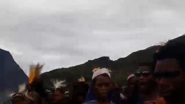 Eim Ayong Nun Ayong-Eim Ayong Nun Ayong Nun nisin dibabe an giblamgeab. смотреть онлайн