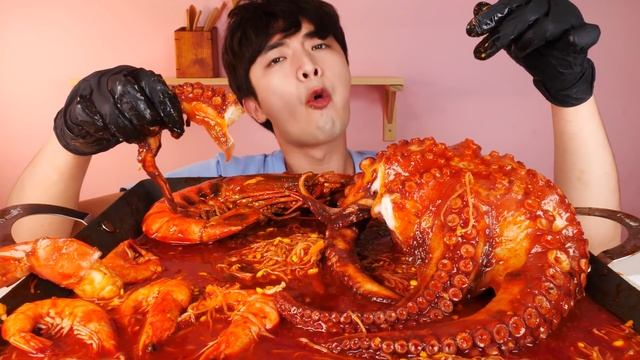 ENG SUB)Tearfully Spicy Giant Octopus Shrimp Eat Mukbang🐙Korean Seafood ASMR 후니 Hoony Eatingsound