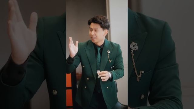 一口氣看完《借种成功，雲小姐被嚴總攻陷》離婚後，女總裁和他夜夜纏綿借精生子，卻不知他是個商業大佬，十年前就愛上了她，車過中救她性命卻重傷至今，她前夫冒名頂替娶她，如今她離了婚他才敢悄悄靠近JDDJ