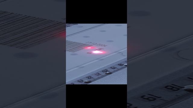 Настольный волоконный лазерный маркиратор LMD-F20 смотреть онлайн