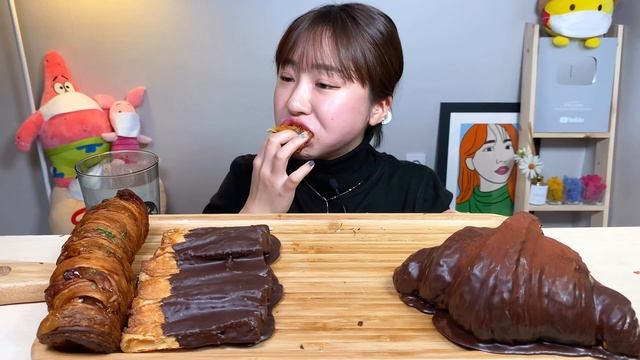 부산 베이커스 크로와상 빨미까레 페스츄리 빵 디저트 먹방 Dessert Mukbang смотреть онлайн