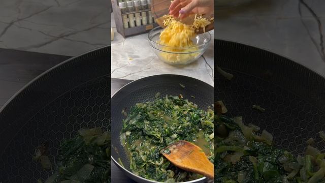 Пирог со шпинатом и сыром из слоеного теста # быстро #вкусно #рекхочувтоп #usa #еда #рецепт #обед смотреть онлайн