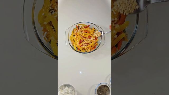 Готовим потрясающую брюссельскую капусту с болгарским перцем в микроволновке #рецепт #пп #овощи #ед смотреть онлайн