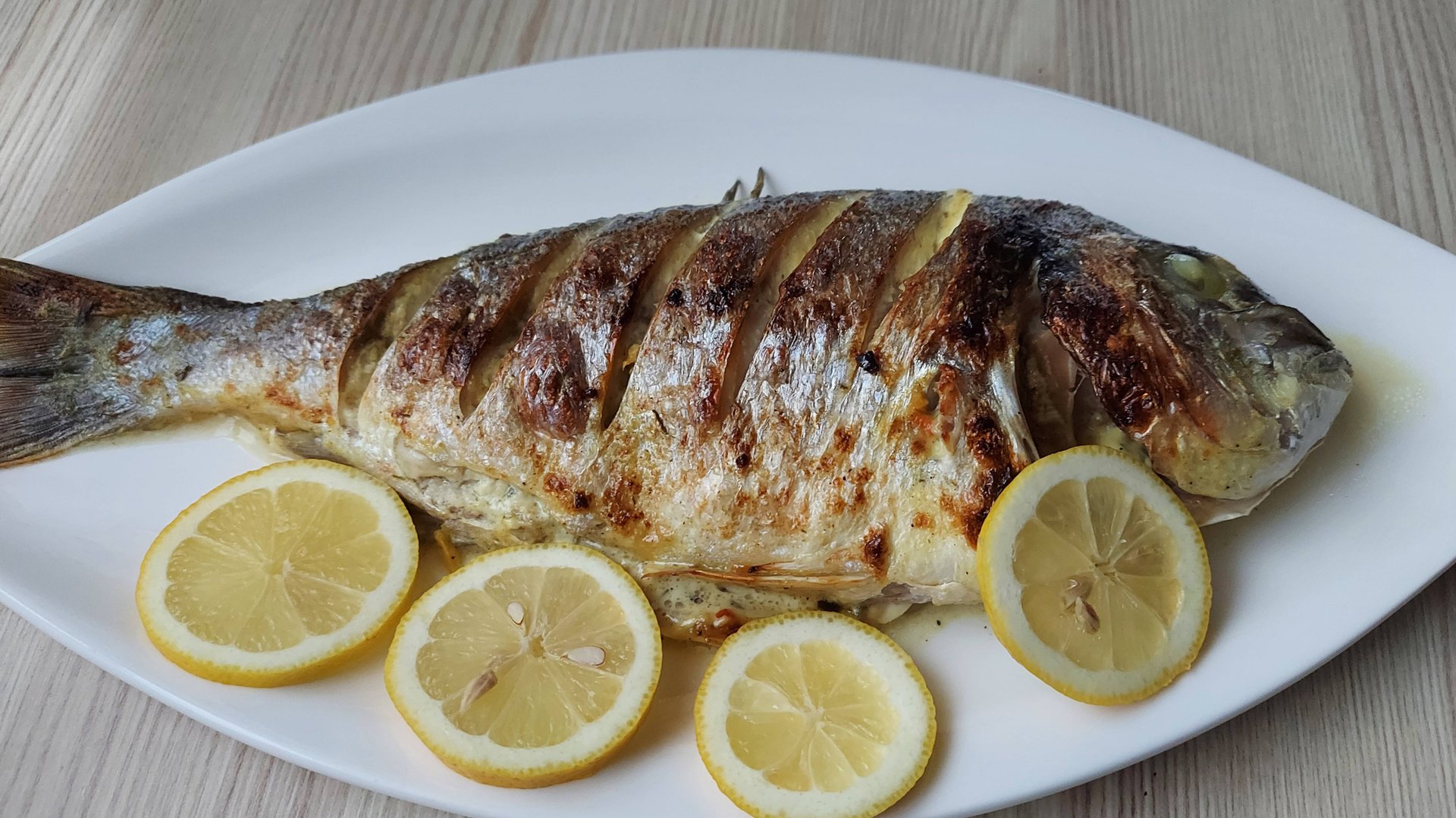 Рыба Дорадо в духовке! Нежная рыба на праздничный стол! Как приготовить вкусно рыбу Дорадо в духовке смотреть онлайн