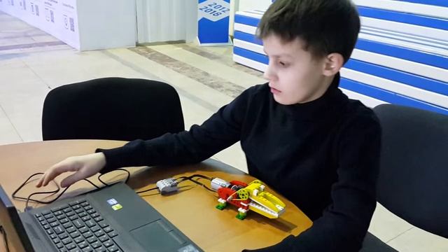 Сборка робота из лего! смотреть онлайн