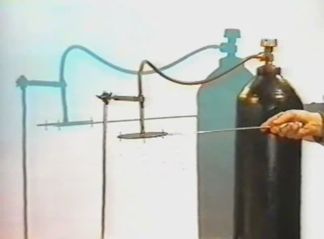 Физика. Опыты. Механика сплошных сред. Уравнение Бернулли. Сирена Клемана-Дезорма смотреть онлайн